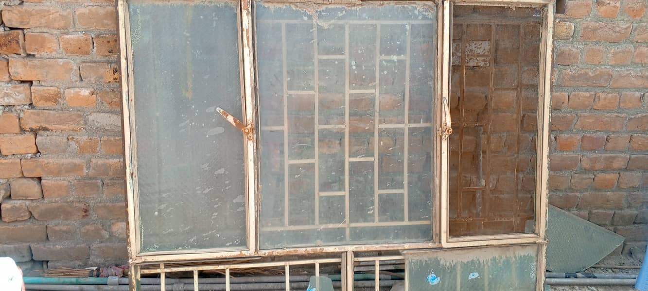 iron window 2