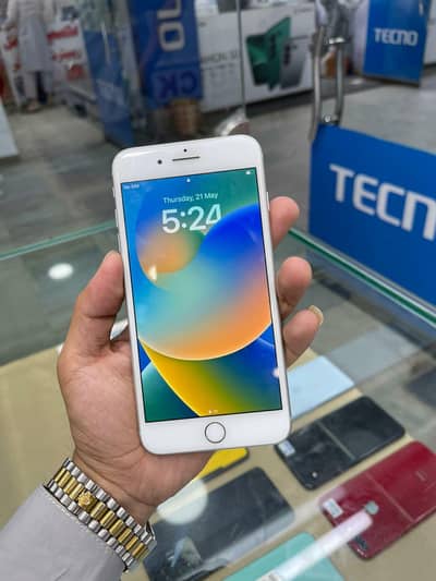 iPhone 8 plus 256 GB white colour jv battery health 74