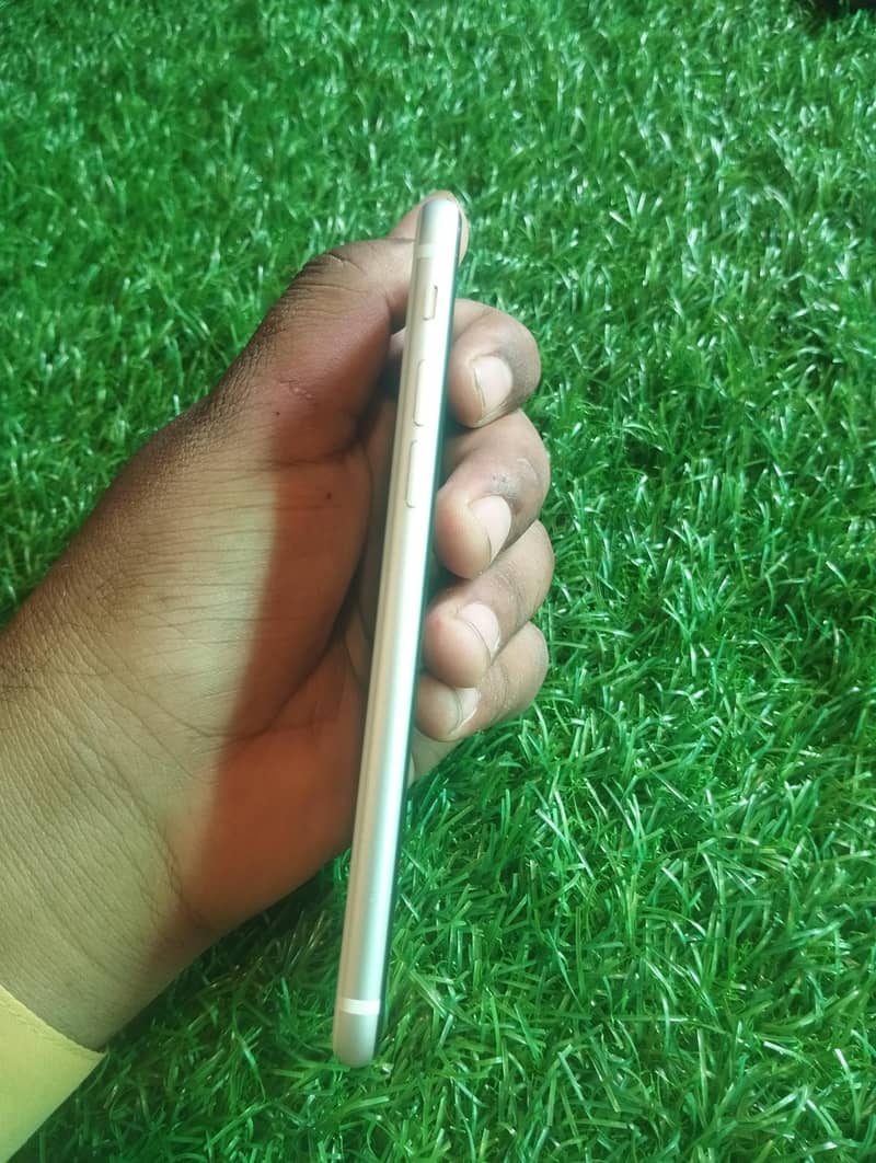 iPhone Se 3