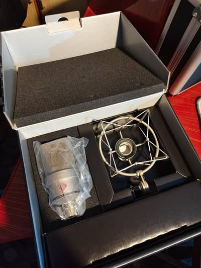 Neumann TLM 103 (Genuine) – Hardly Used, Excellent Sound