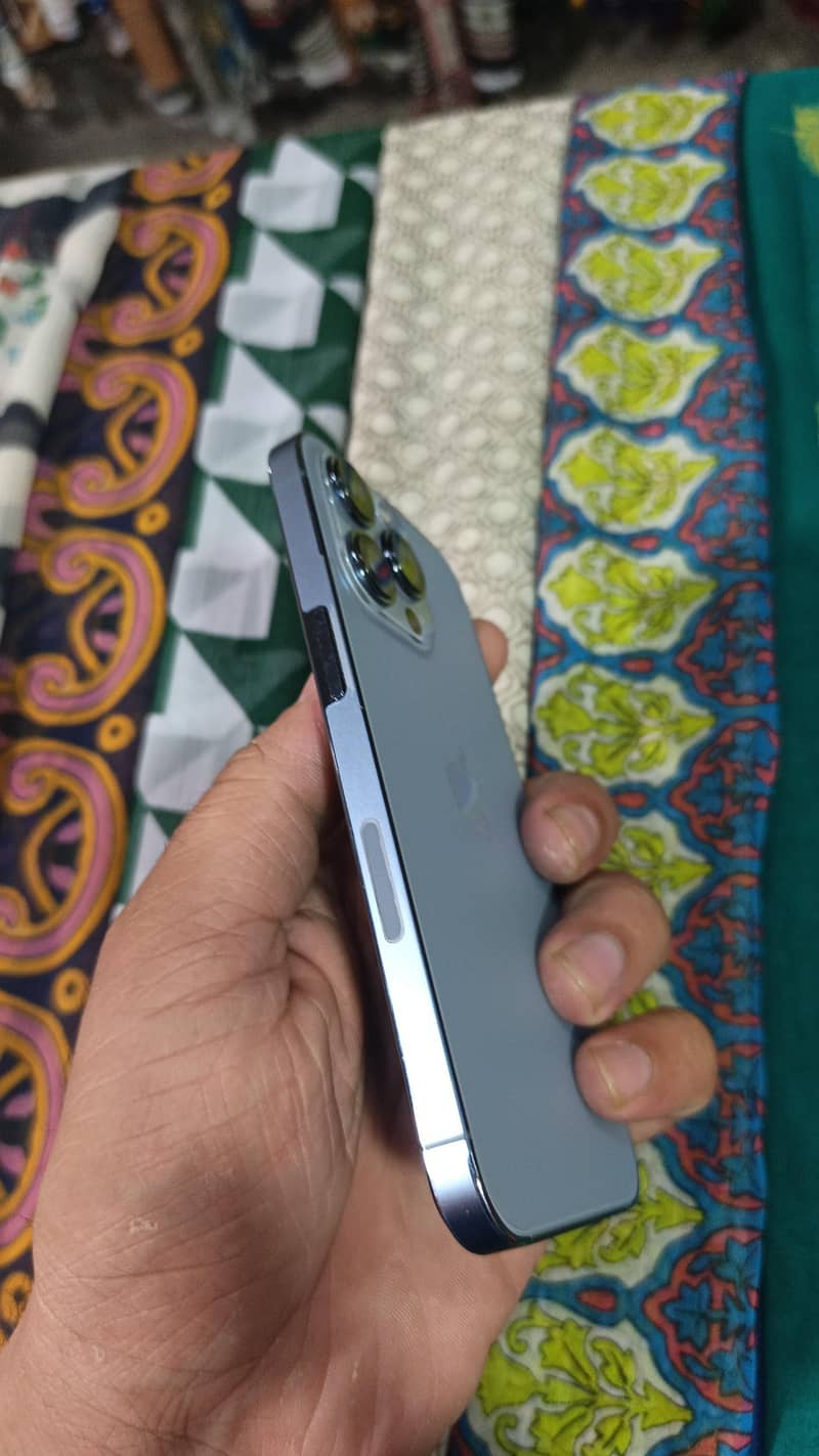 iphone 13 pro 1