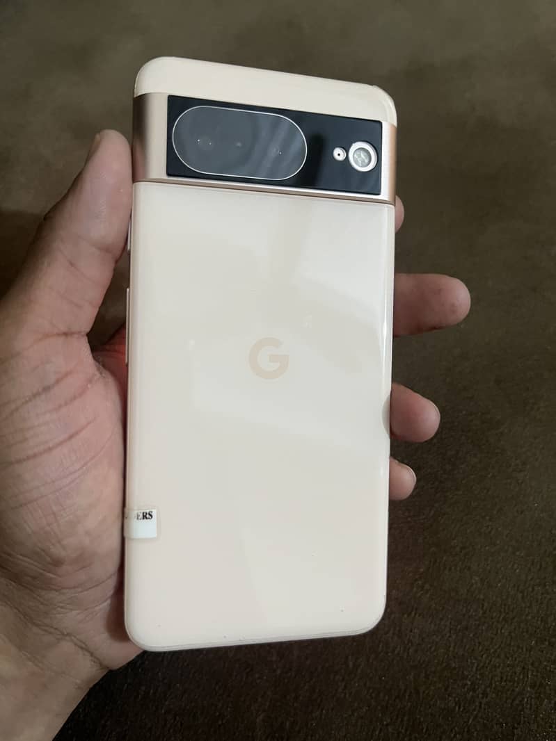 Google Pixel 8 1