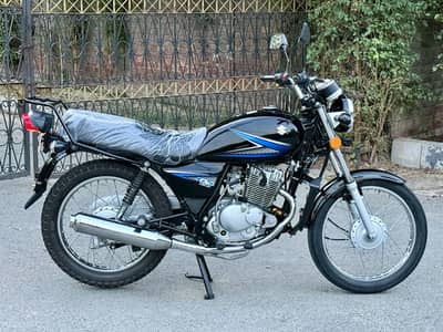Suzuki GS 150 2025 model and registered only 5500kms driven, Like NEW