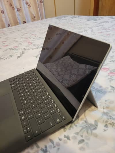 Microsoft Surface Pro 7 i5 10 gen Touch Screen 8Gb 128Gb
