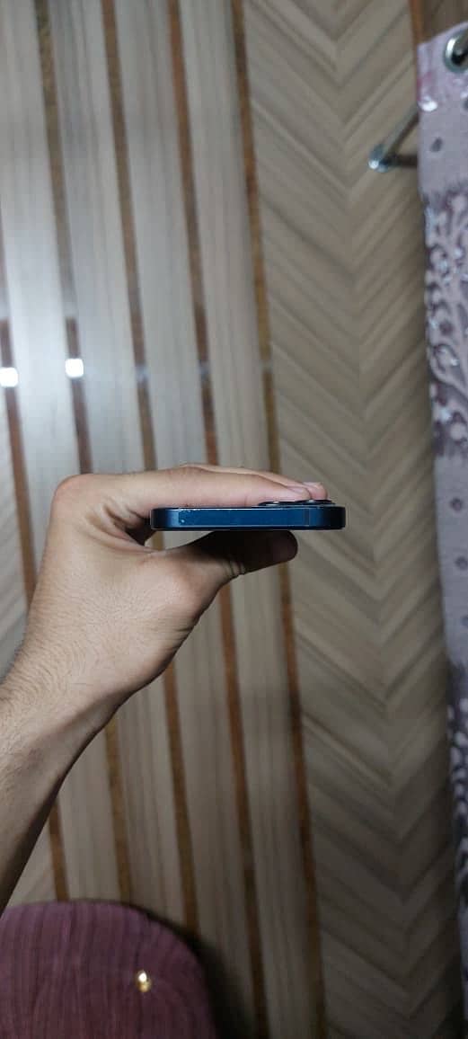 iPhone 13 2