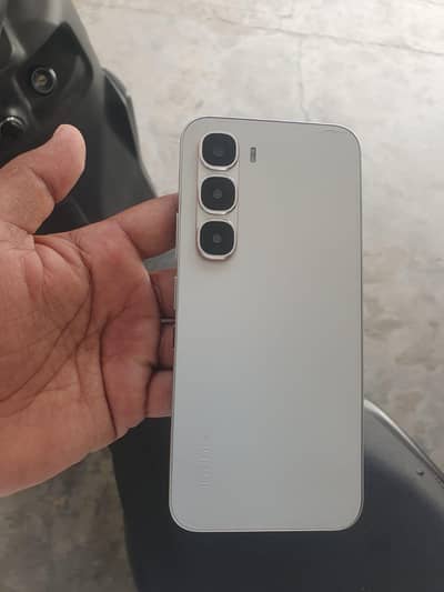 Infinix Hot 60 Pro