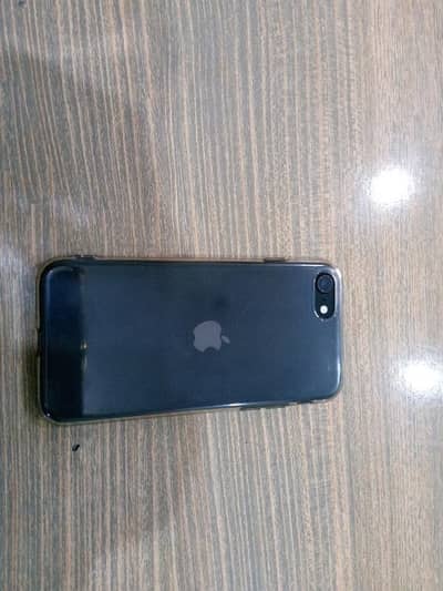 iPhone SE 2 available in 10/10 condition with all original parts