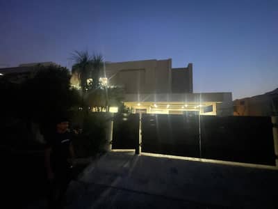 Defence 1 Kanal Slightly Used Just Like Brand New Modern Design Luxury Bungalow Near to Park and main Road