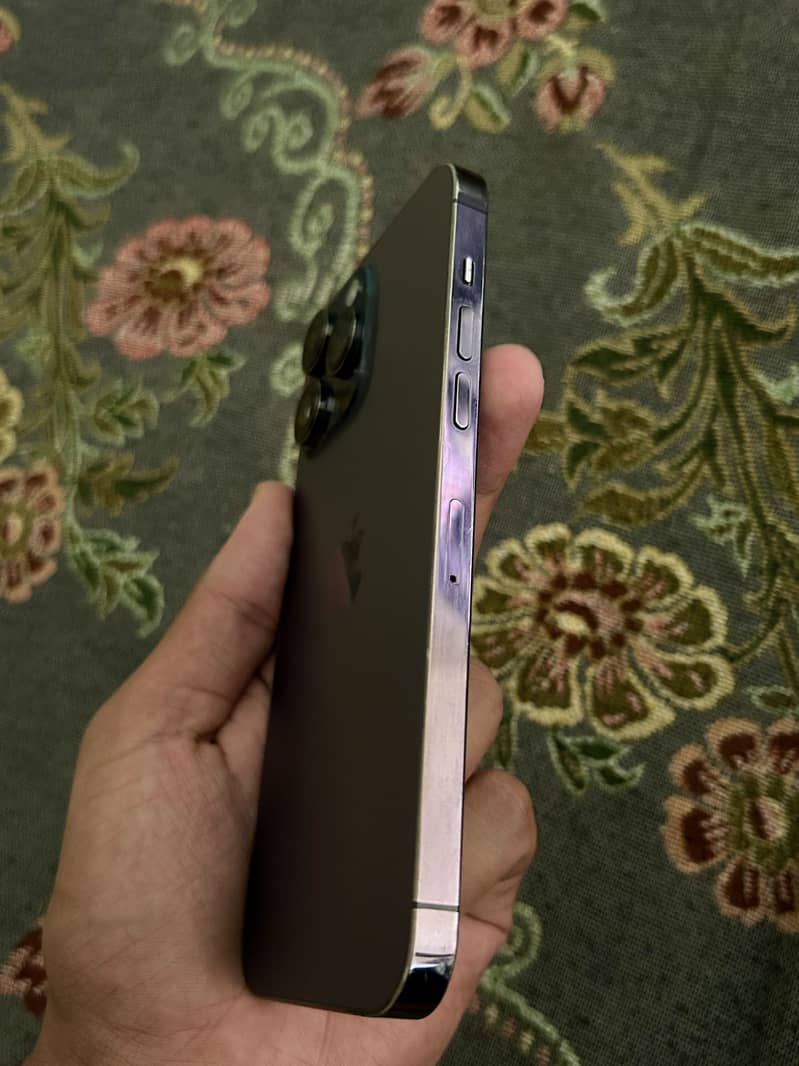 iPhone 14 Pro Max 7
