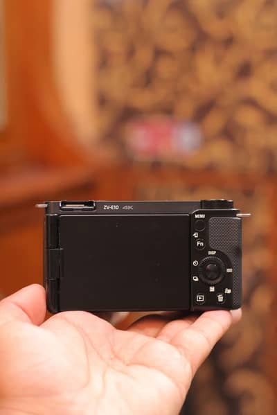 Sony ZV-E10 24.2MP With 16-50mm Kit Lens 4K Vlog Camera