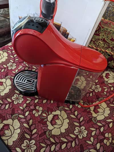 Nescafé  De Longhi Dolce Gusto Genio S Coffee machine for sale