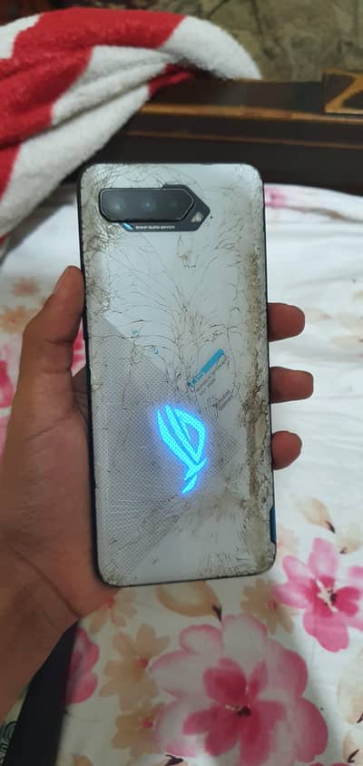 ASUS ROG 5S 16/256GB (TENCENT GAMES MOBILE)