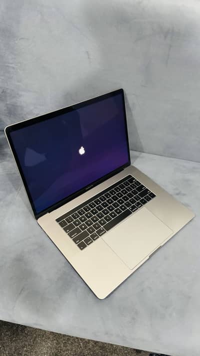 Macbook Pro 15 inch 2018