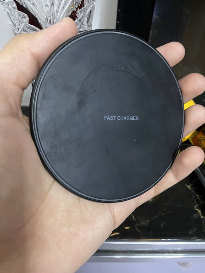 Wireless charger for iphones/android 2