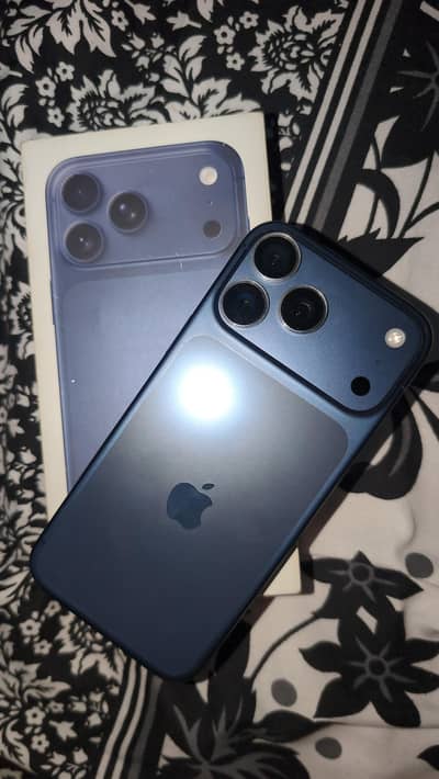 iPhone 17 Pro Max 100% Battery Health Non Pta 10/10 With Box