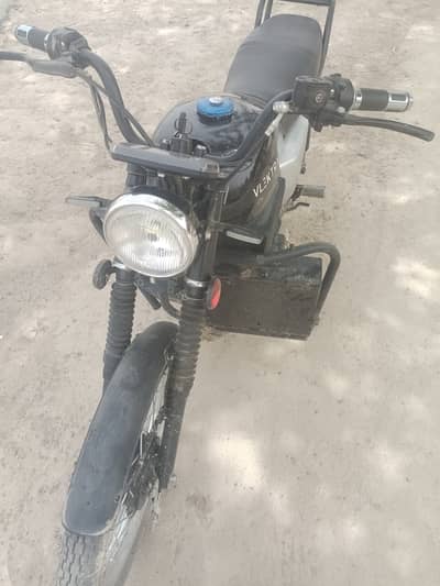 Vlektra Velocity 180 2025