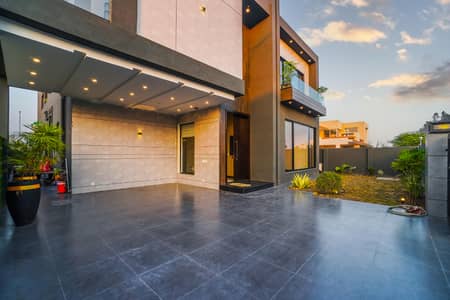 Luxury 1 Kanal House with Modern Elevation & Spacious Interior