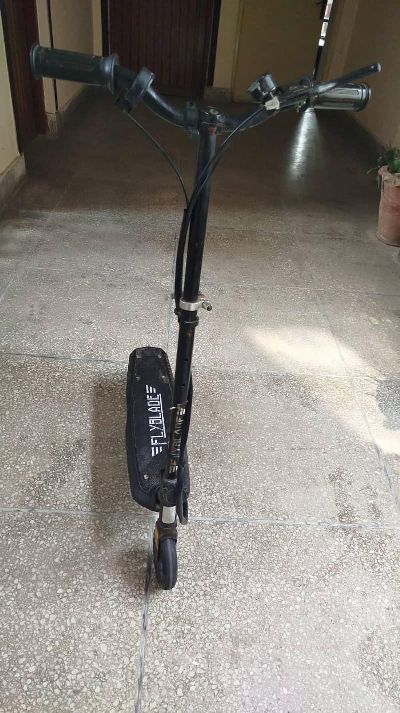 Flyblade 1