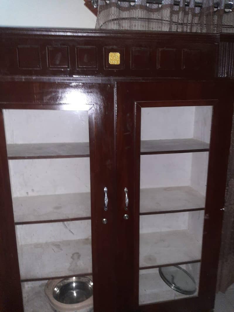 kitchen wardrobe 0
