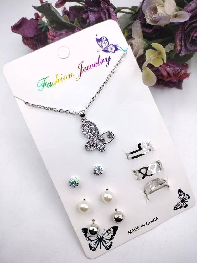 Pendent set with three rings and three earings 3