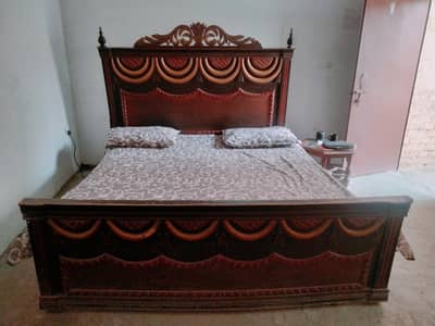 king size bed with mattress