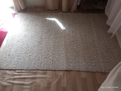 Imported Target USA Pure Wool Rug / Carpet (Size 5x7 Feet)