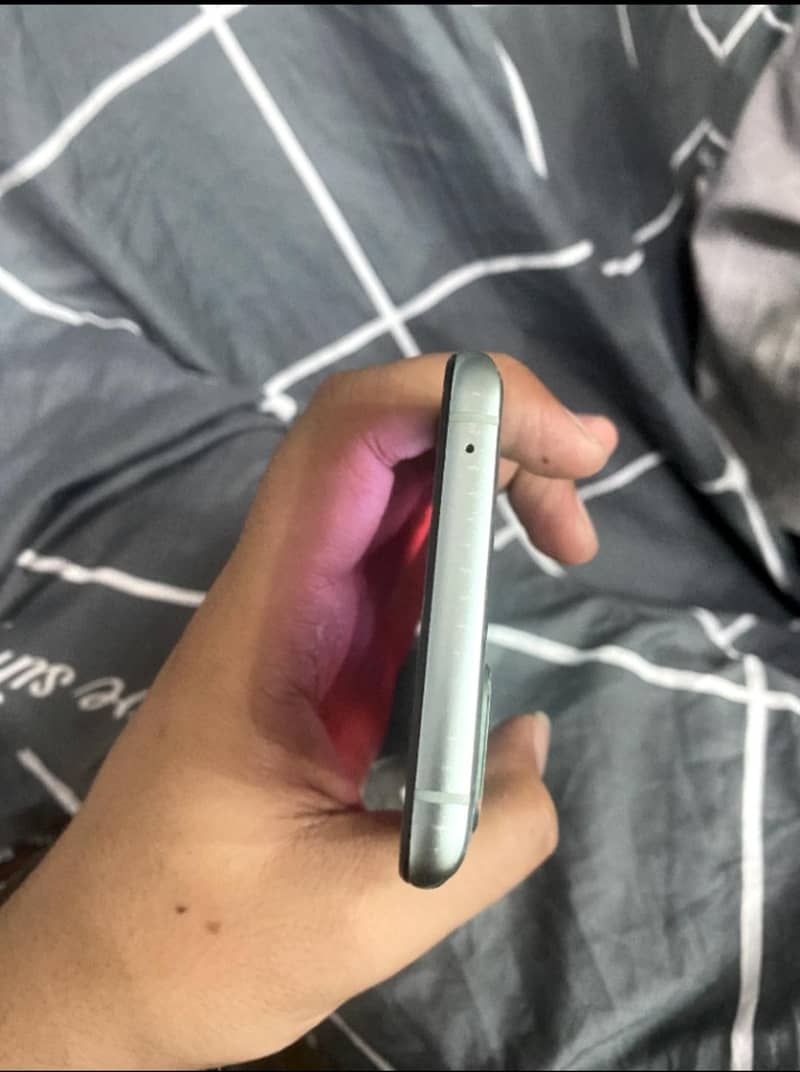 One Plus 9R 1