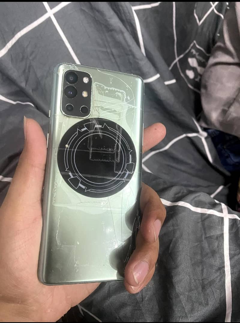 One Plus 9R 5