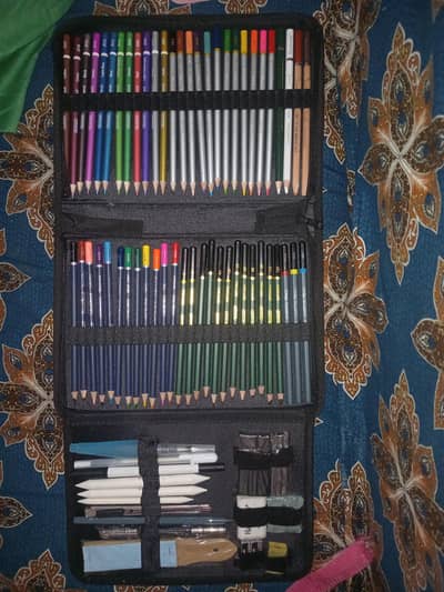 keep smiling drawing and sketch kit with a sketch book