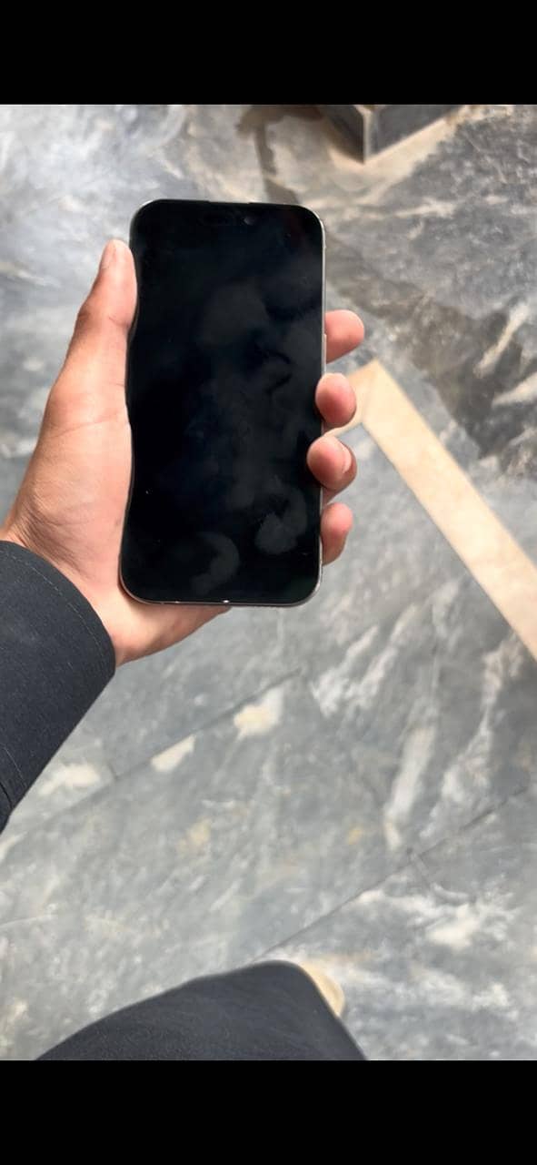 iphone 15 pro 2
