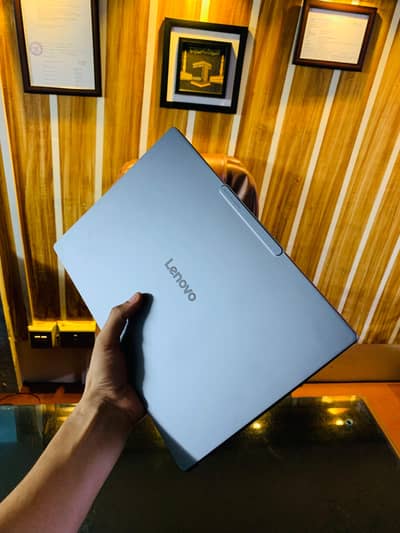 Lenovo Slim 7 Aura | Core Ultra 7 | 16GB | 1TB SSD | Touch | Warranty