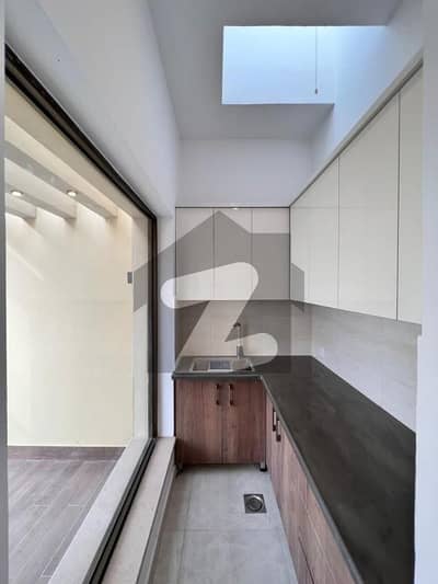 Get A Prime Location 125 Square Yards House For sale In Bahria Town - Precinct 14