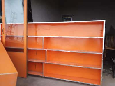 almari frame