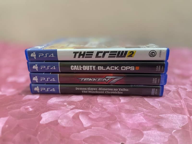 PS4 slim 1