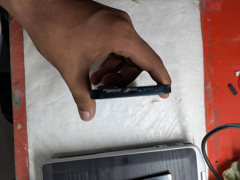 iphone 13 4