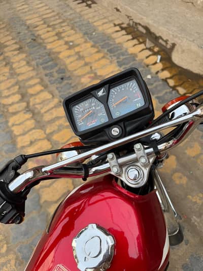 Honda 125 first owner 2025 10 by 10 condition urgent sale
