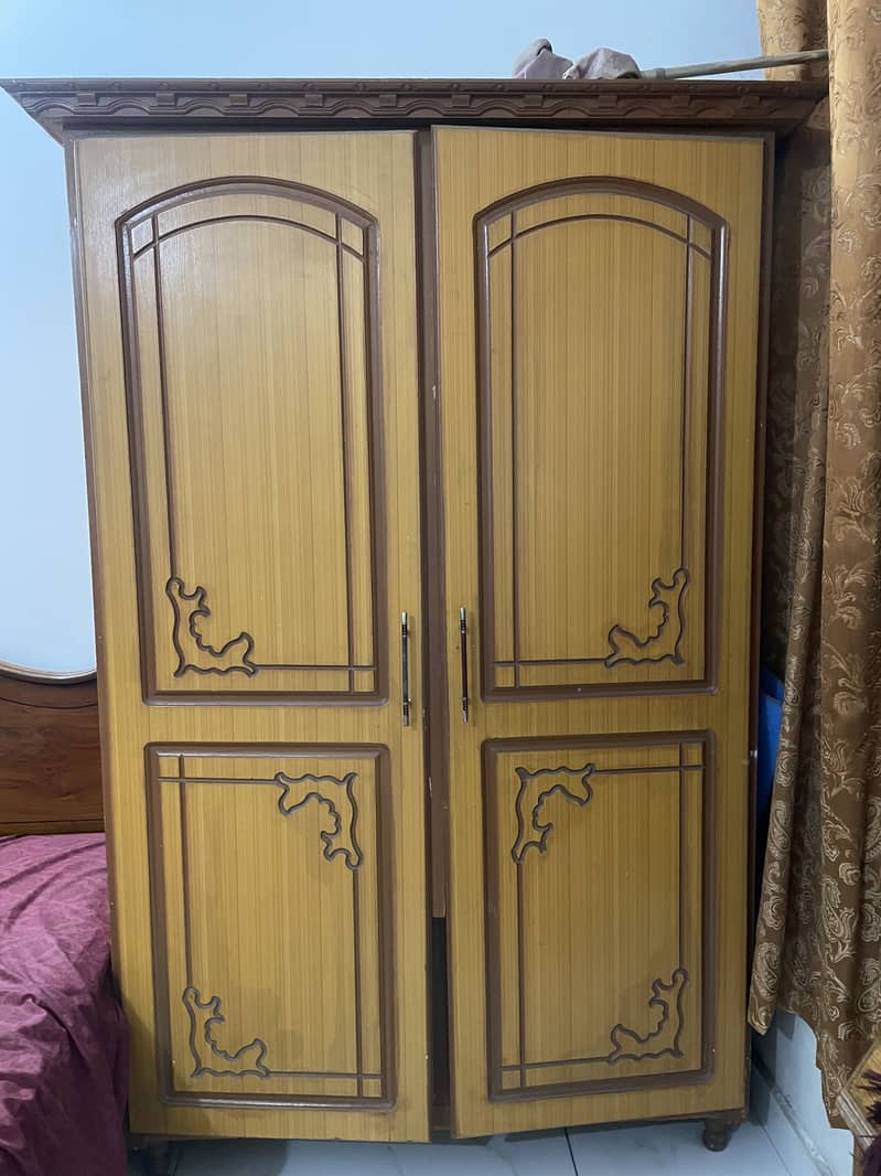 Wardrobe 0