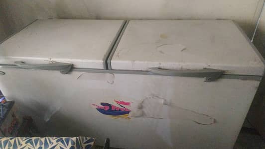 waves double floor freezer home used