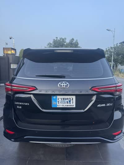 Toyota fortuner legender 2022