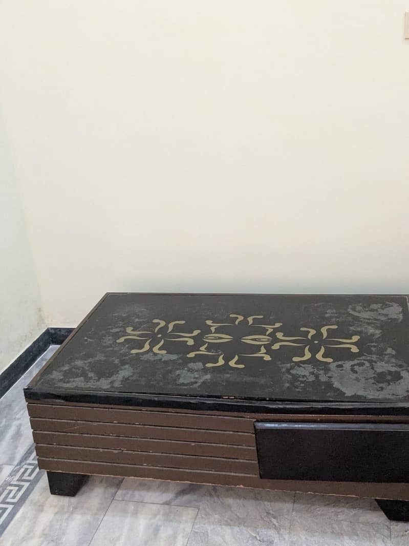 Bed +Table 5