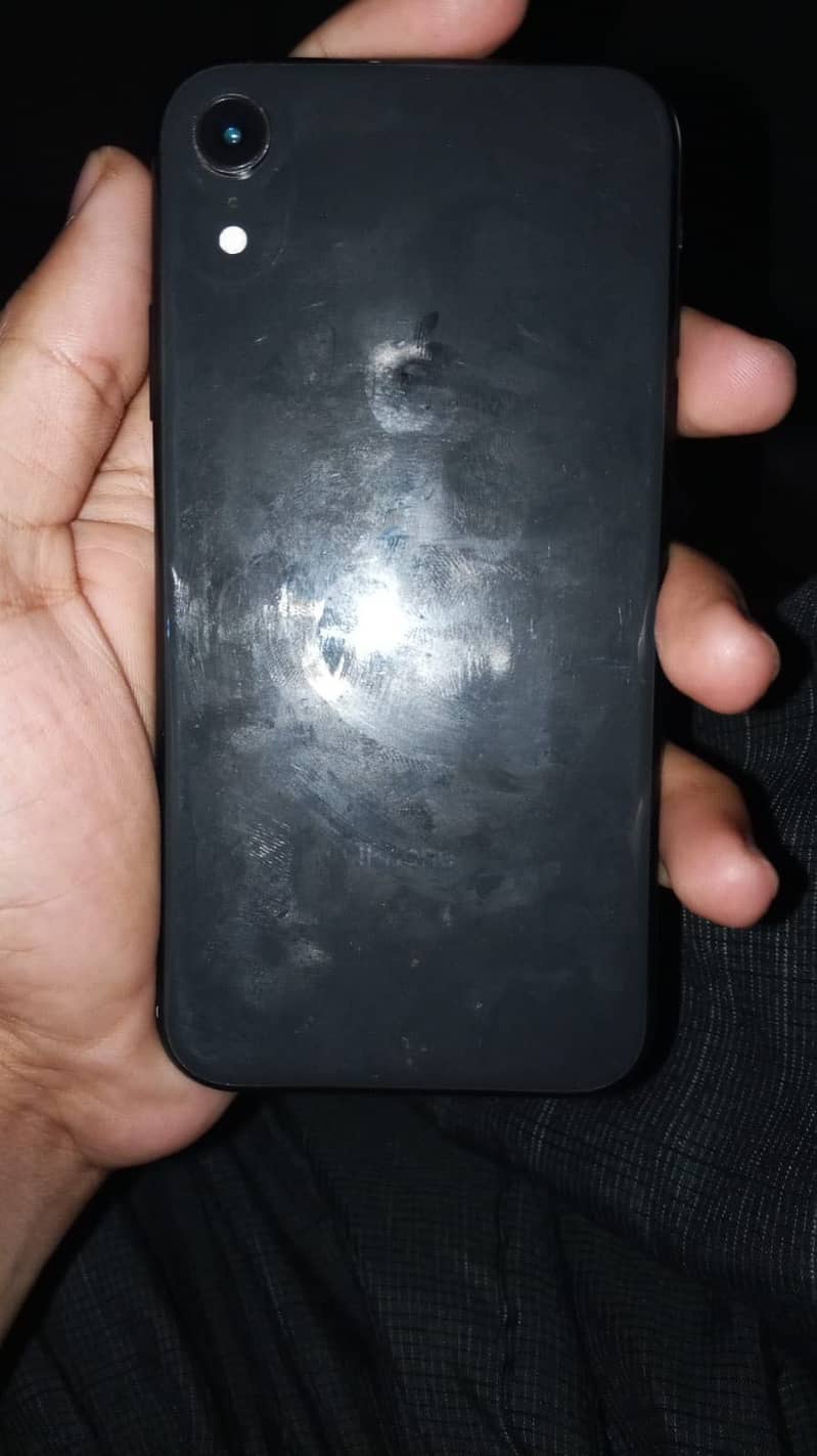 iPhone XR 0