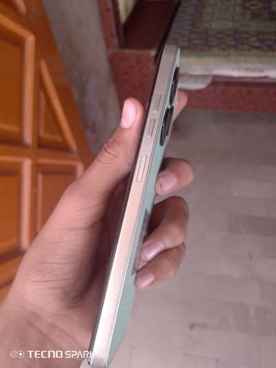 Tecno spark go 2024