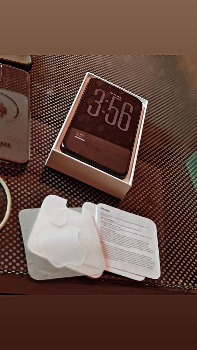 IPHONE 15 PRO MAX 1