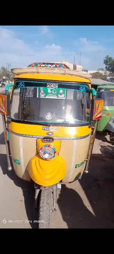 6 seater tezz raftar rikshaw