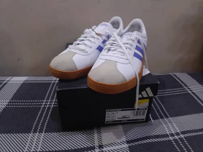 Adidas VL Court Base