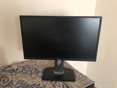 I am selling Dell 24 Inch led big screen