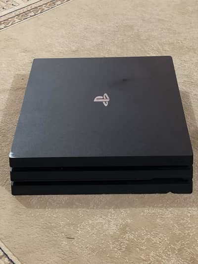 PS4 PRO 1TB with box
