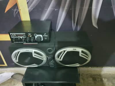 powerful speakers with amplifier