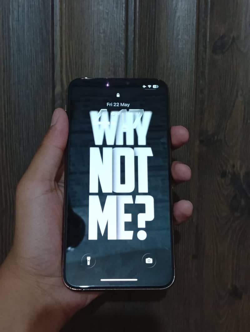 Iphone 11 pro max 4