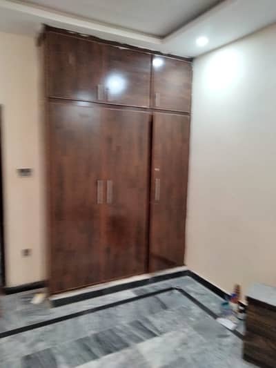 1Bed faimly flat available for rent